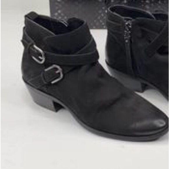 Sam Edelman Shoes - Sam Edelman Parlie black leather Moto booties, Buckles Side Zip boots size 7